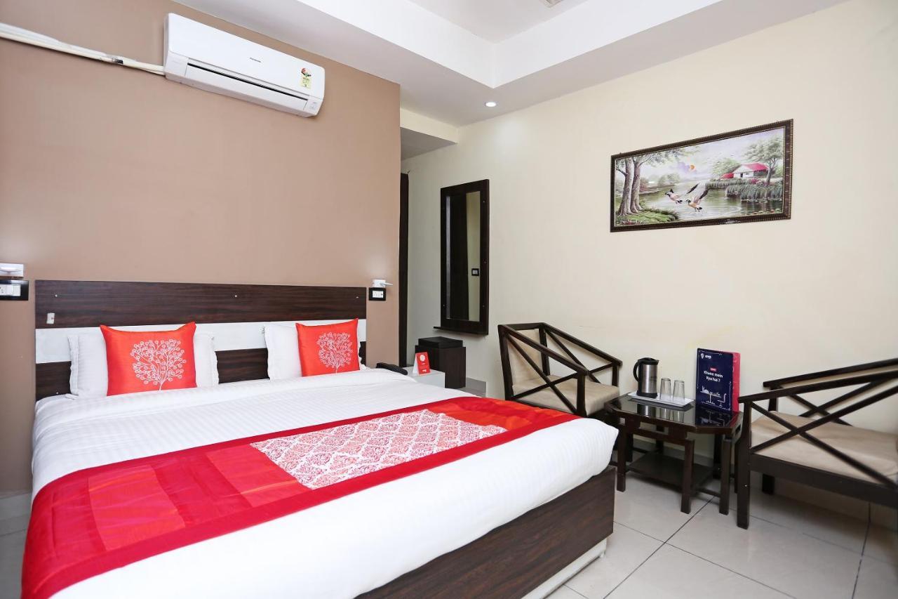 Oyo 8232 Hotel Krb Paradise Dehradun Luaran gambar