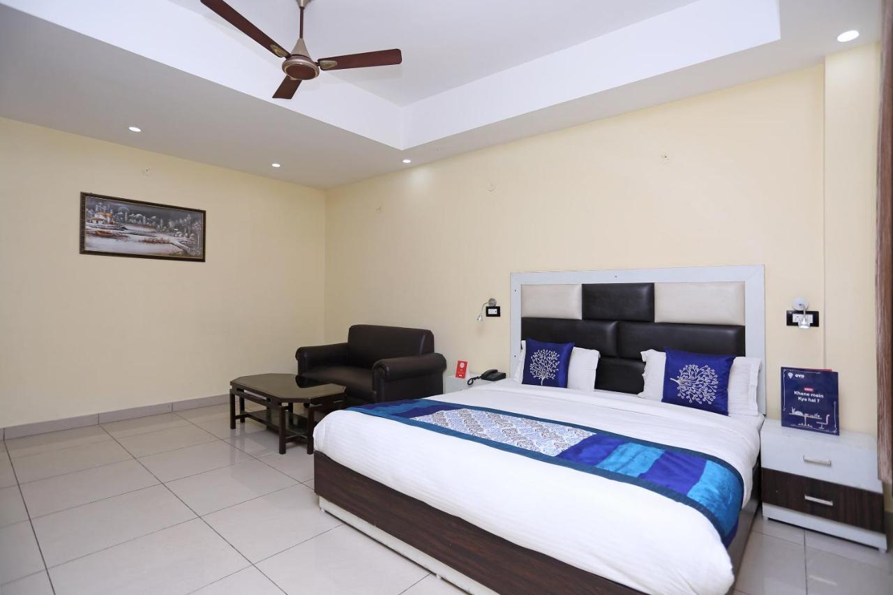 Oyo 8232 Hotel Krb Paradise Dehradun Luaran gambar