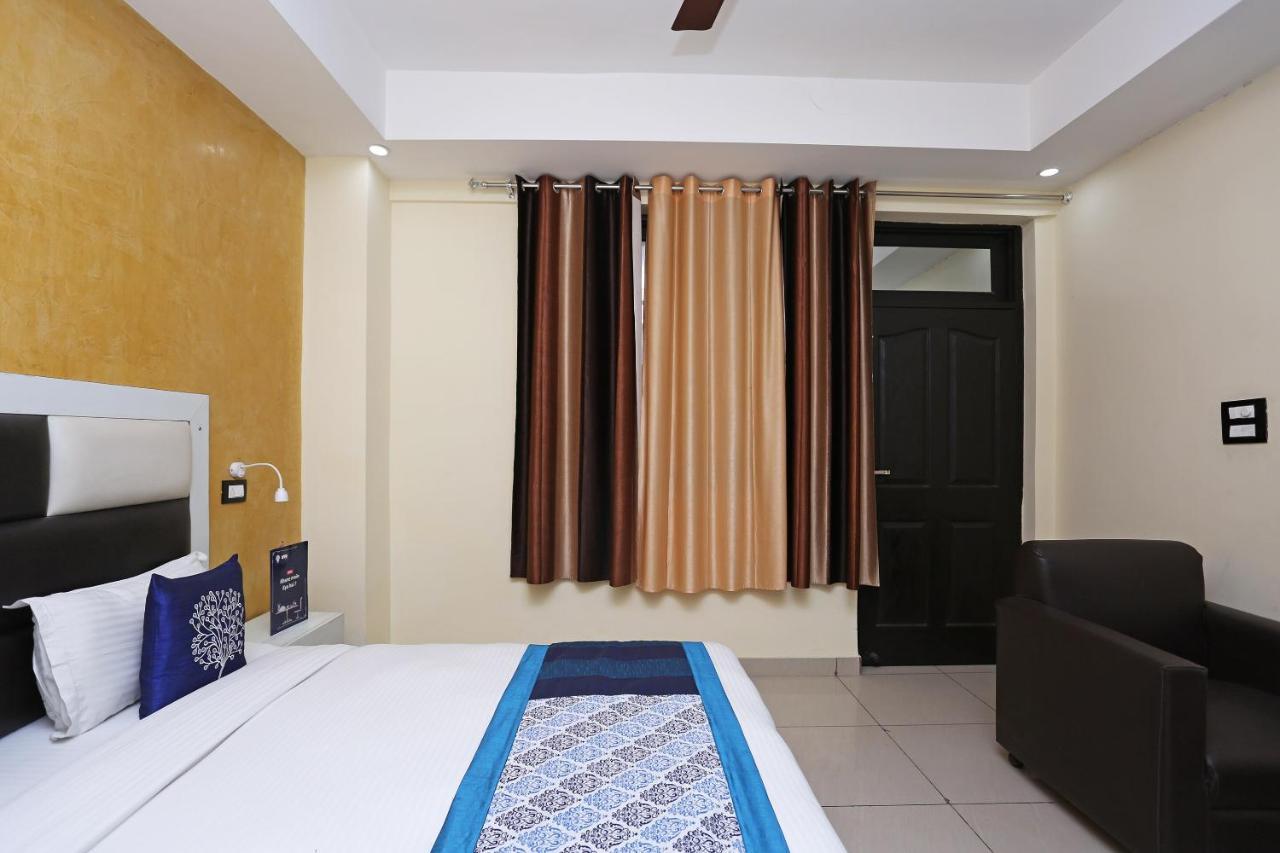 Oyo 8232 Hotel Krb Paradise Dehradun Luaran gambar