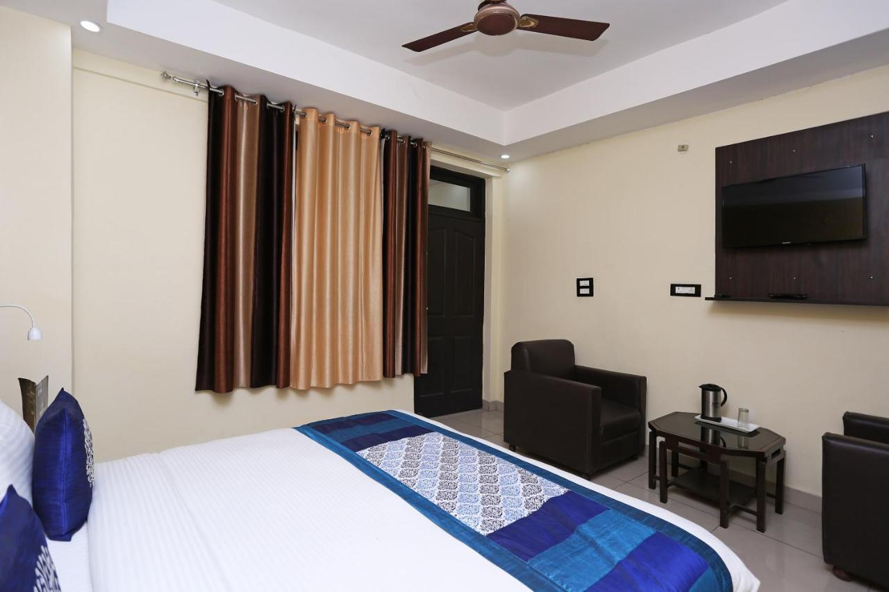 Oyo 8232 Hotel Krb Paradise Dehradun Luaran gambar