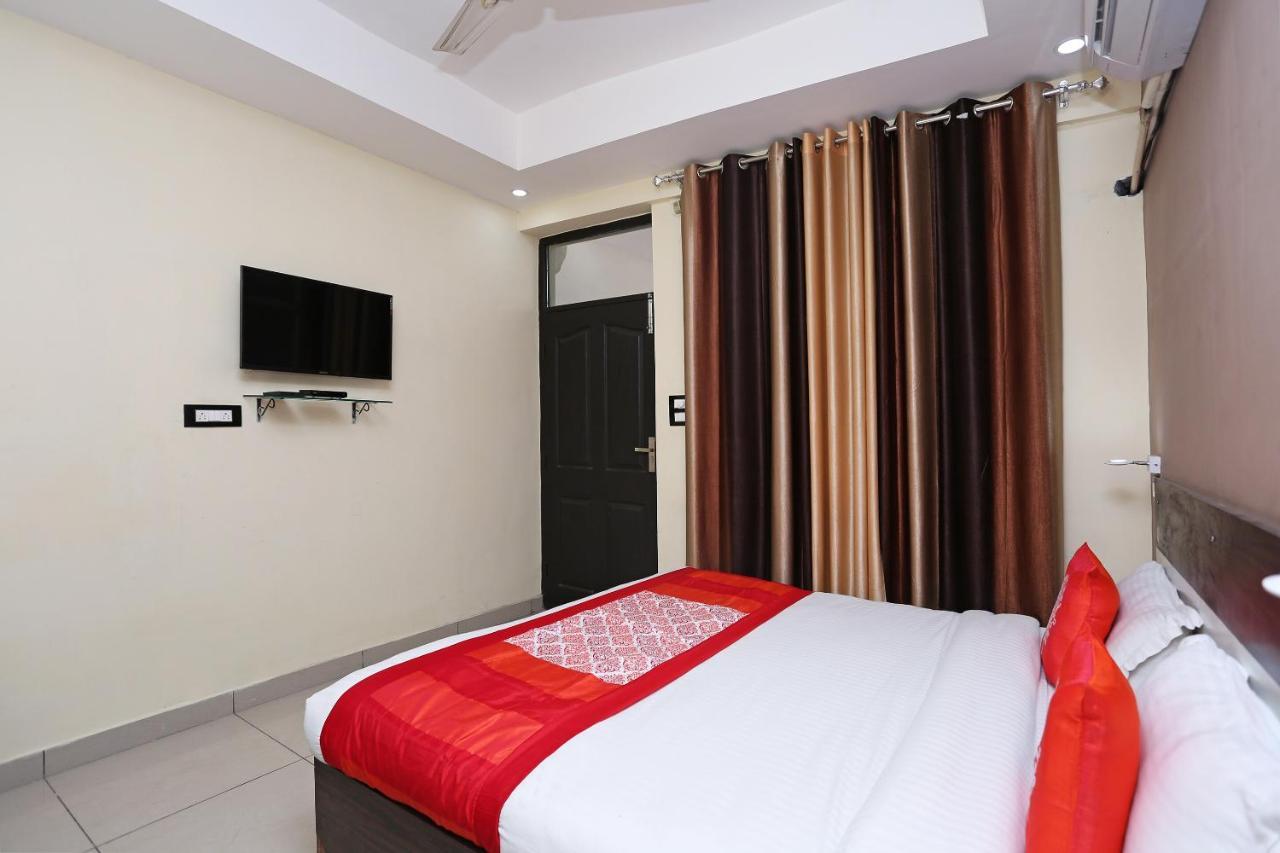 Oyo 8232 Hotel Krb Paradise Dehradun Luaran gambar